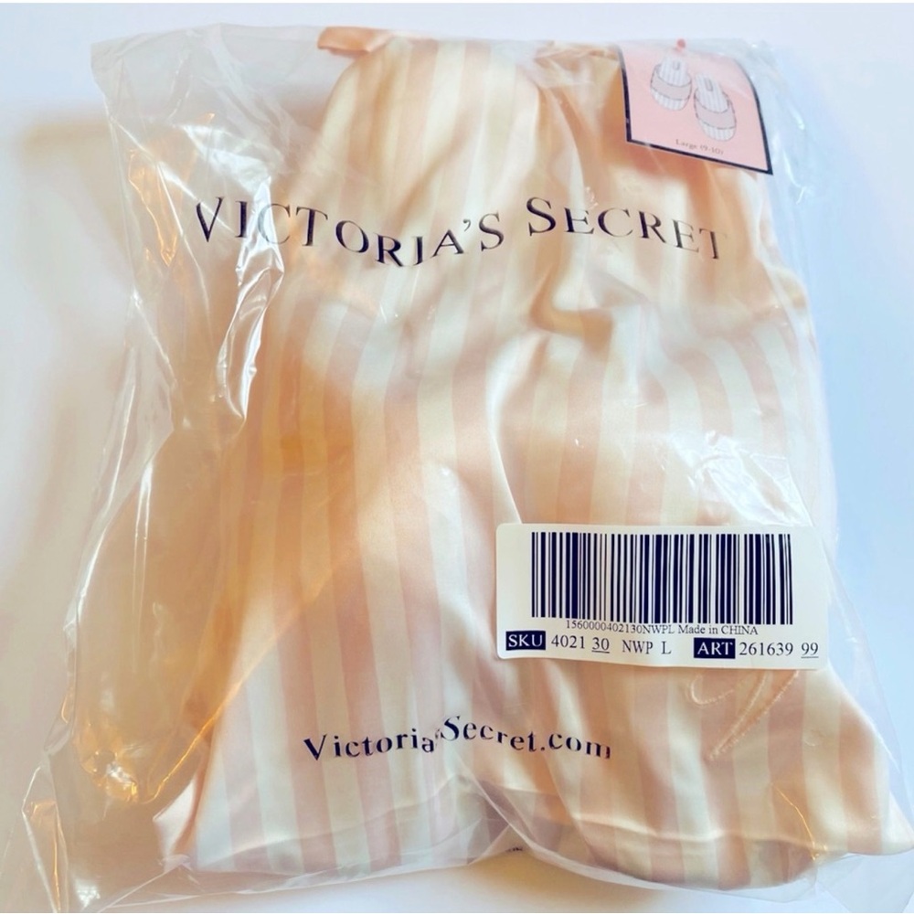 Victoria’s Secret Signature Satin & Fur Slippers - Picture 2 of 6